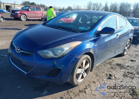 2013 Hyundai Elantra Gls z USA, uszkodzony, nr VIN KMHDH4AE8DU758870